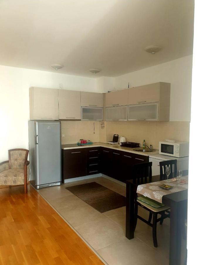 & Sea Apartman Budva