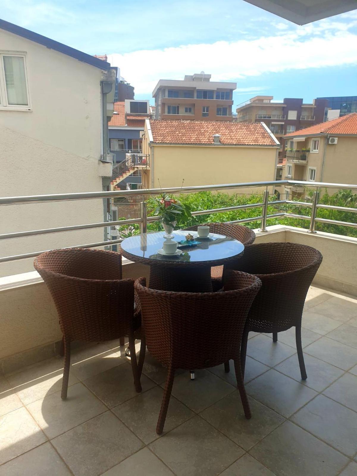 Apartman & Sea *